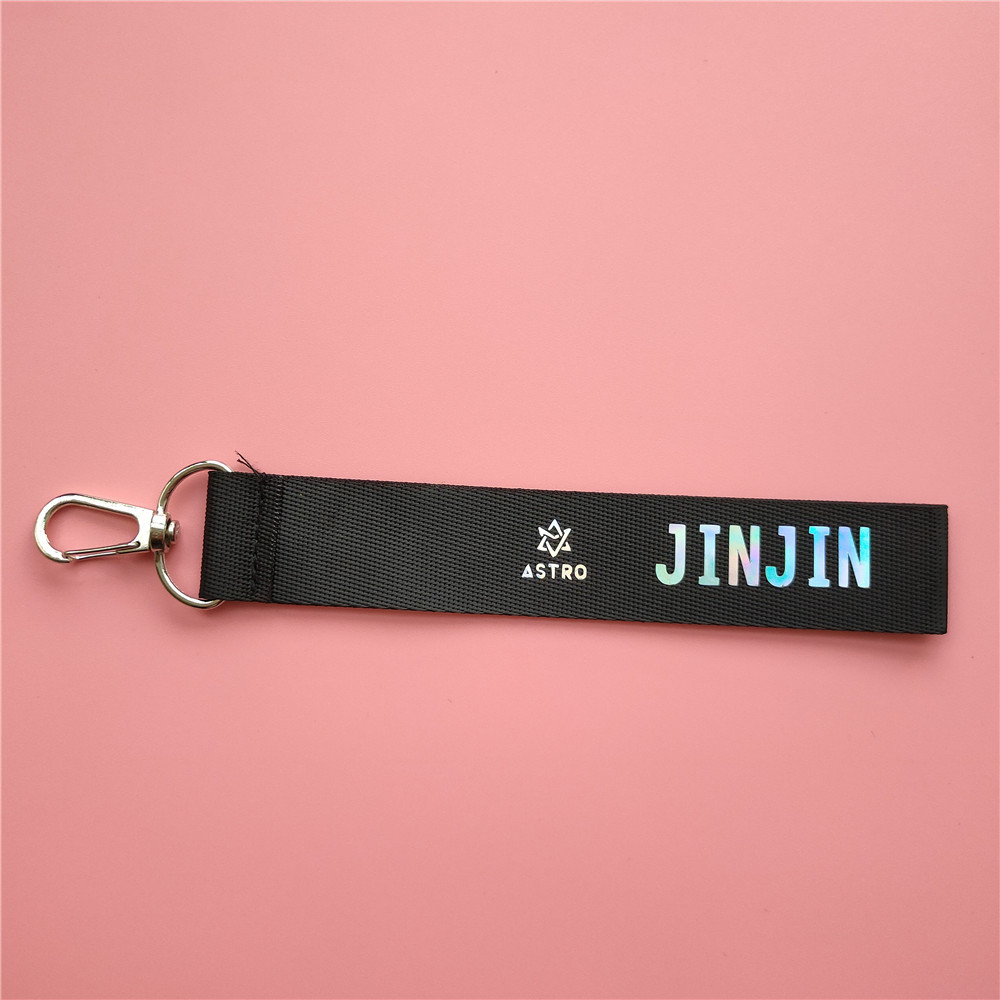 Chaveiro IDOLS ASTRO com Laser - Phone Accessories And Names avaliação e preço
